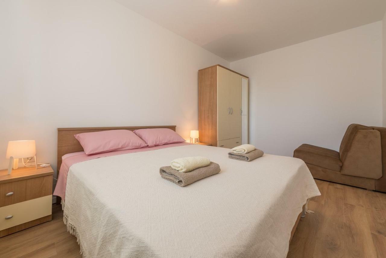 Apartmani Dupor 고르니 카린 외부 사진